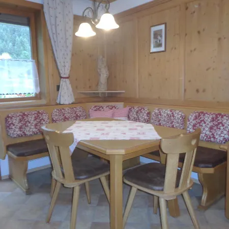 Haus Margit Apartamento